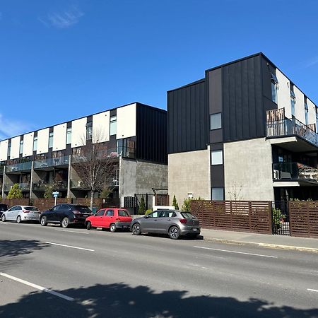 1 Bedroom City Base With Free Car Park Christchurch Exteriör bild