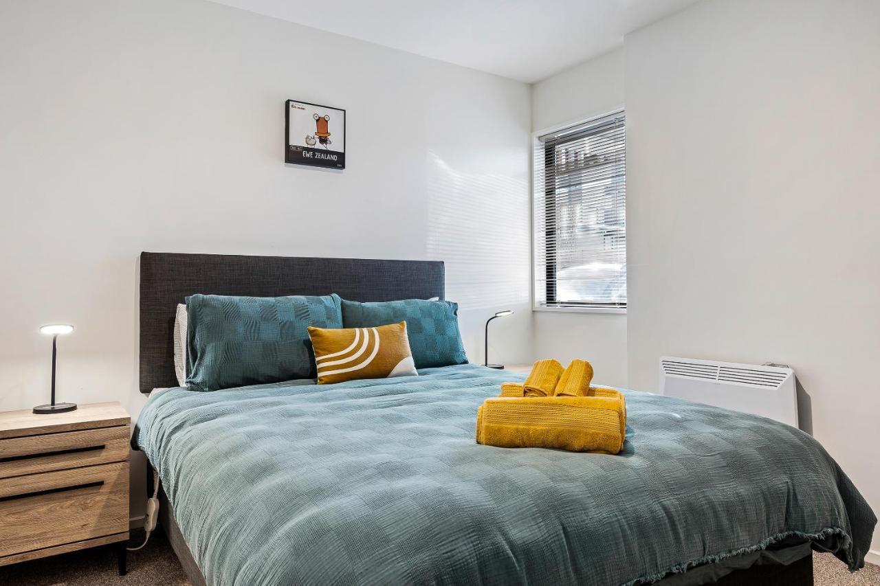 1 Bedroom City Base With Free Car Park Christchurch Exteriör bild