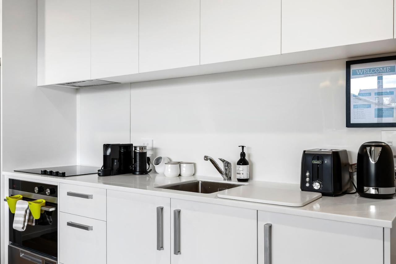 1 Bedroom City Base With Free Car Park Christchurch Exteriör bild