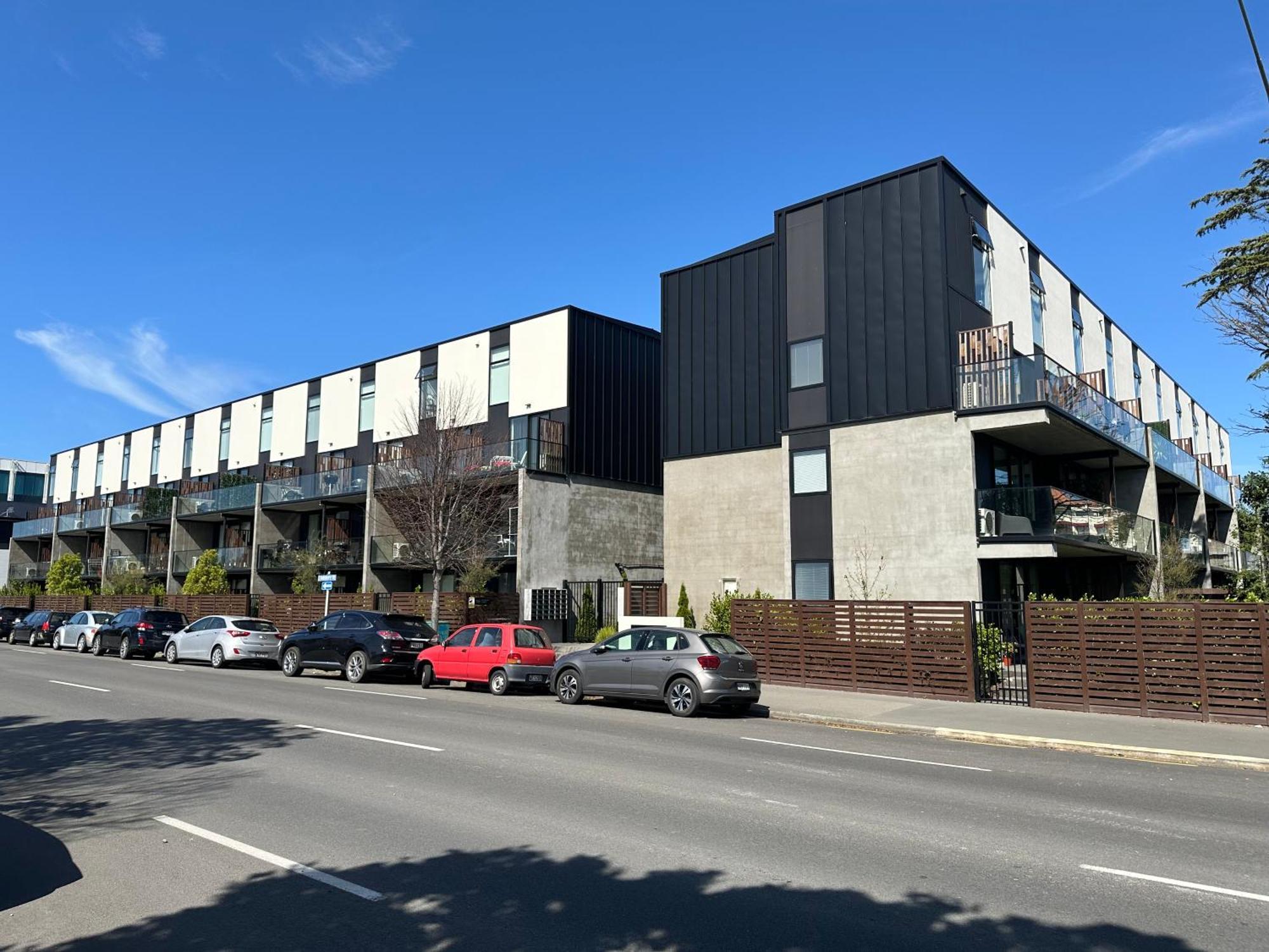 1 Bedroom City Base With Free Car Park Christchurch Exteriör bild