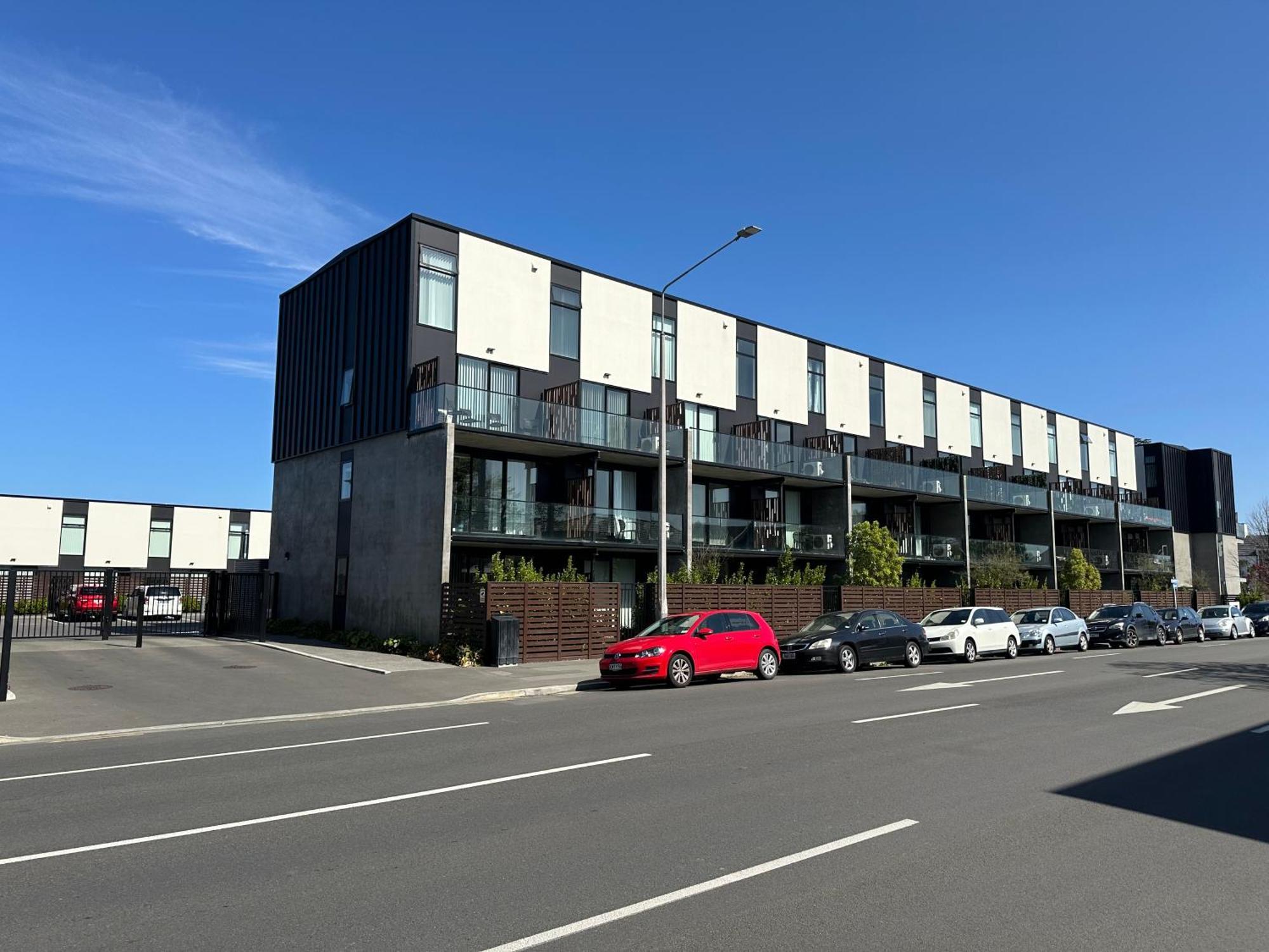 1 Bedroom City Base With Free Car Park Christchurch Exteriör bild